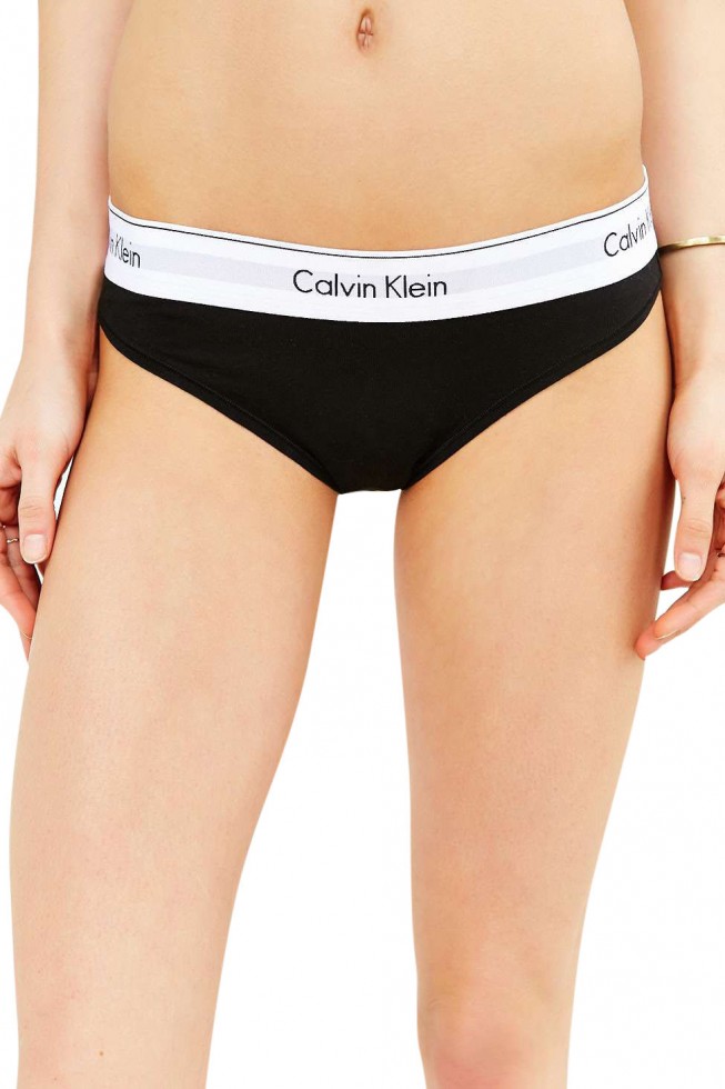 Женский комплект Calvin Klein черный: топ и плавки C01 Женский комплект Calvin Klein черный: топ и плавки C01