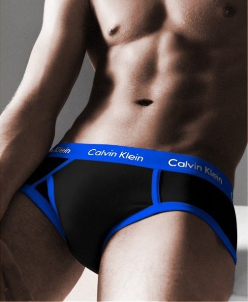 Мужские брифы Calvin Klein 365 черные с синей резинкой A086 Мужские брифы Calvin Klein 365 черные с синей резинкой A086