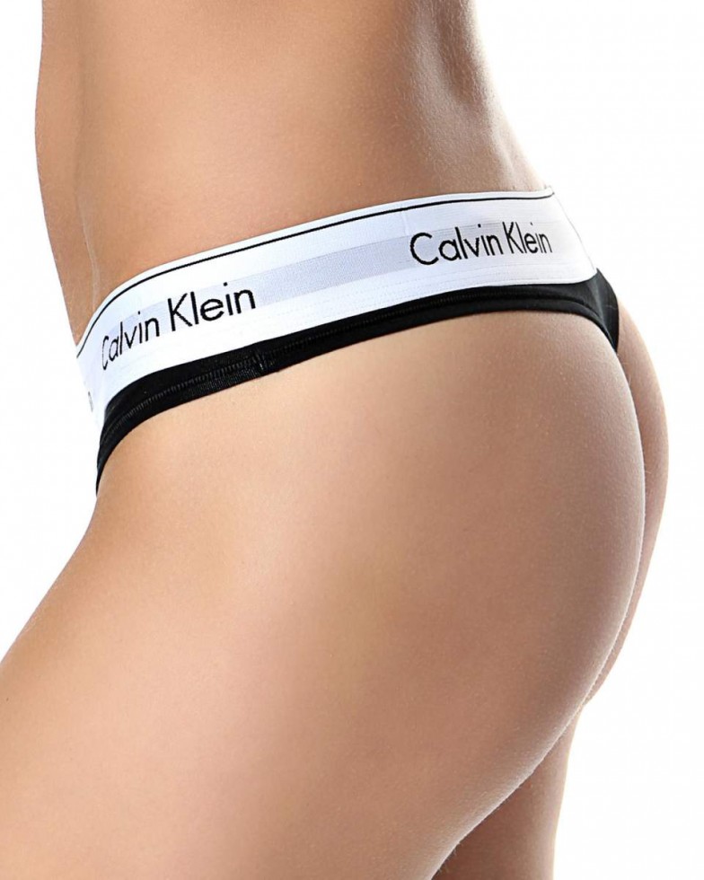 Женские стринги Calvin Klein черные с белой резинкой B045 Женские стринги Calvin Klein черные с белой резинкой B045