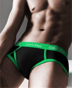 Мужские брифы Calvin Klein 365 черные с зеленой резинкой A090